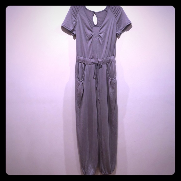 NWOT Casual Jumpsuit with pockets - Picture 4 of 7